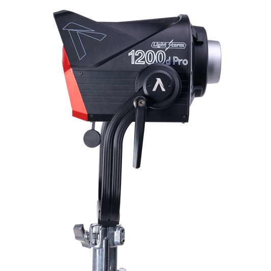 Aputure 1200d Pro